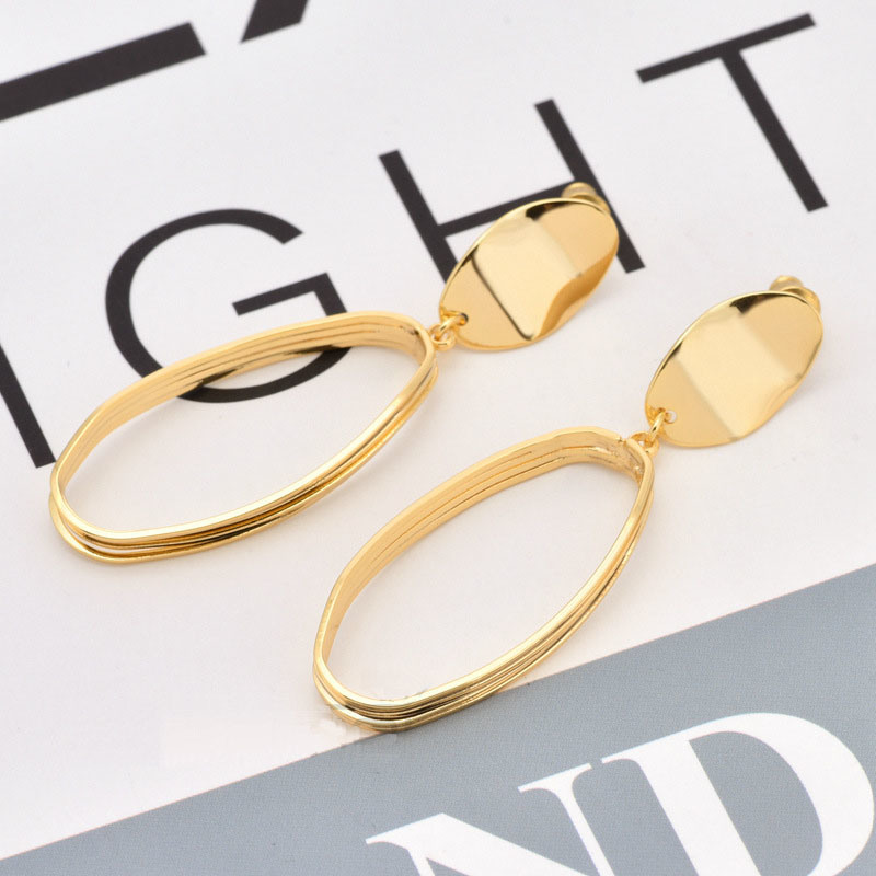 2023 New Fashion Designer Clasp Hollow Exaggerate Earrings 18K Gold Plated Jewelry Earrings for Women