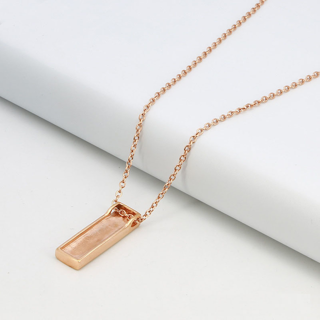 Recommended Stainless Steel Necklace Titanium Rose Gold Rectangular Necklace Small Design Diamond Pendant