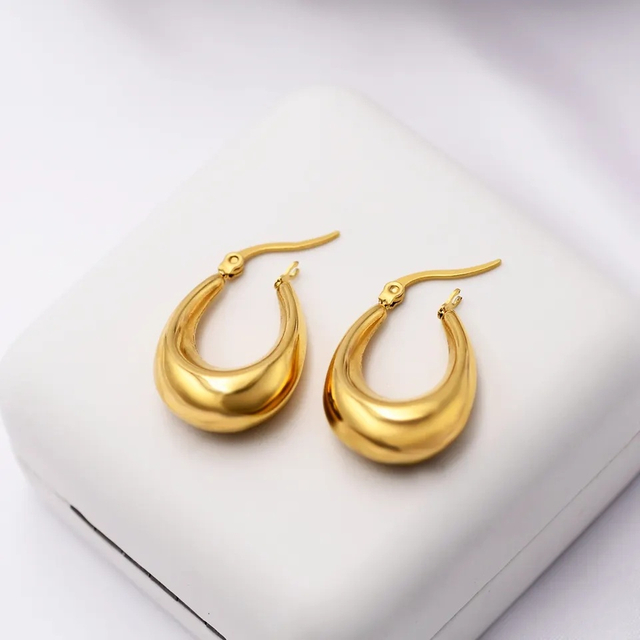 Wholesale Custom Statement Hollow out U Shaped Earrings 18K Gold Plated Stainless Steel Chunky Hoop Earrings
