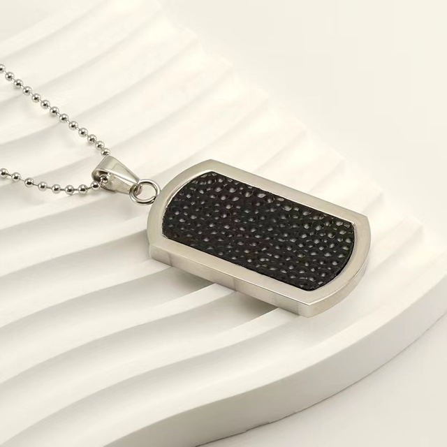 Custom Necklace Black Carbon Fiber Stainless Steel Army Card Pendant Necklace