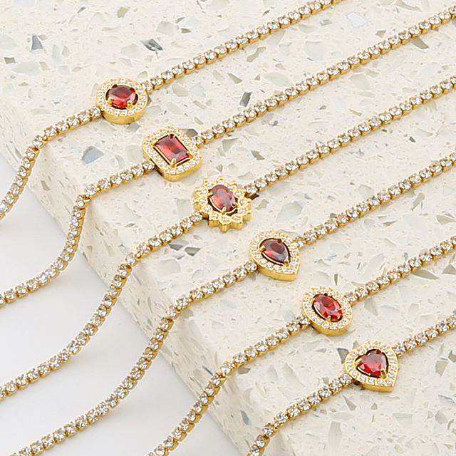 Trendy Adjustable Iced out Bracelets 18K Gold Plated Stainless Steel Chain Round Square Heart Red Rhinestone Bracelets