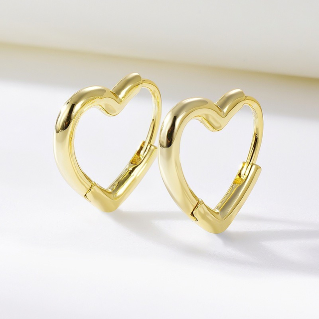 18K Gold Plated Jewelry Polished Hoop Fashion Jewelry Earrings Heart Hoop Earrings Women Gift for Teen Girls
