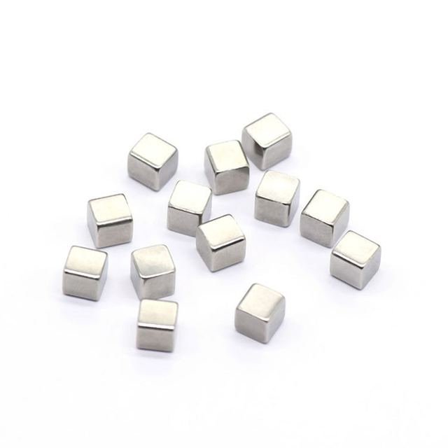 China Factory Stainless Steel Solid Cubic Morse Code Charm Faceted Square Beads Chain Necklace Bracelet DIY Accessory Findings