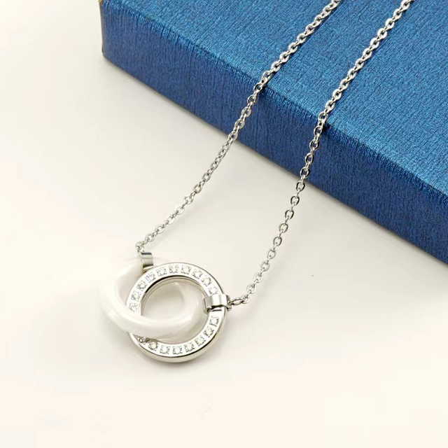 Hot Selling Jewelry Double Ring Titanium Steel Pendant Plated Rose Gold Diamond Circle Collar Bone Chain Necklace